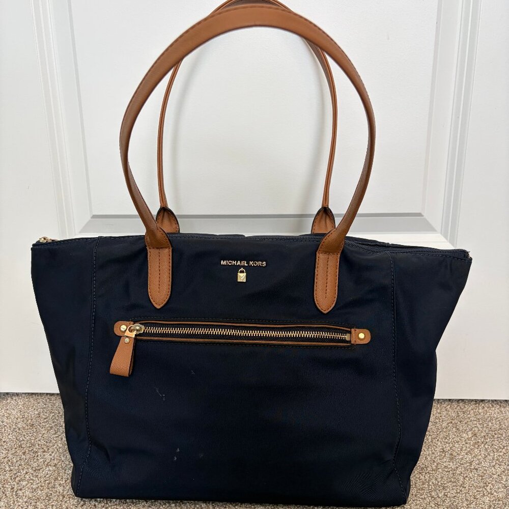 Michael Kors Kelsy Nylon Tote Bag